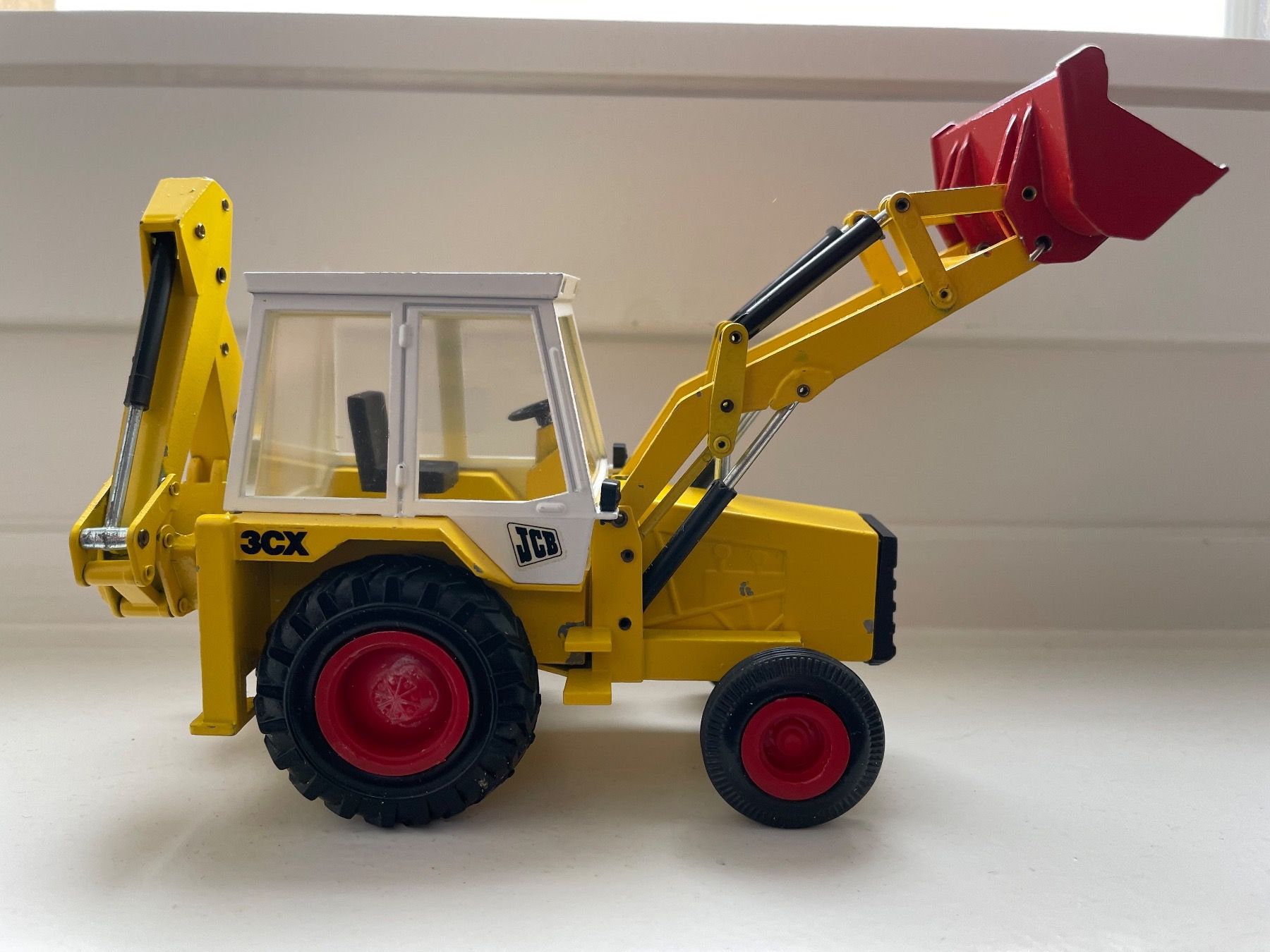 Jcb Kit di modellismo & Modellini statici: JCB 3 CX NZG 216 – Nuovo (secondo la descrizione) da Biel/Bienne venduto da fxgindrat82 2