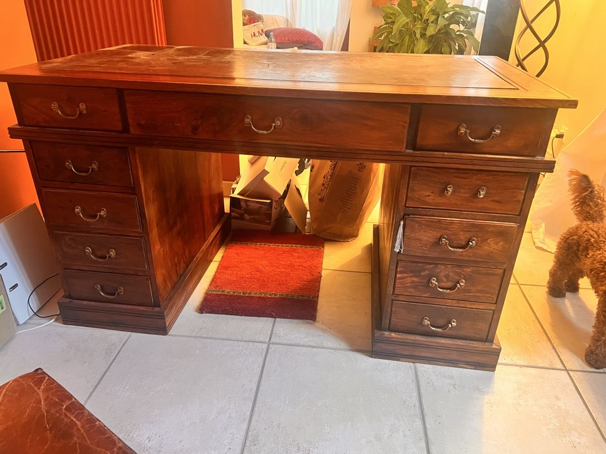 Scrivanie: Bureau en manguier  massif et fauteuil  – Usato da Plan-les-Ouates venduto da Cocochoco 1
