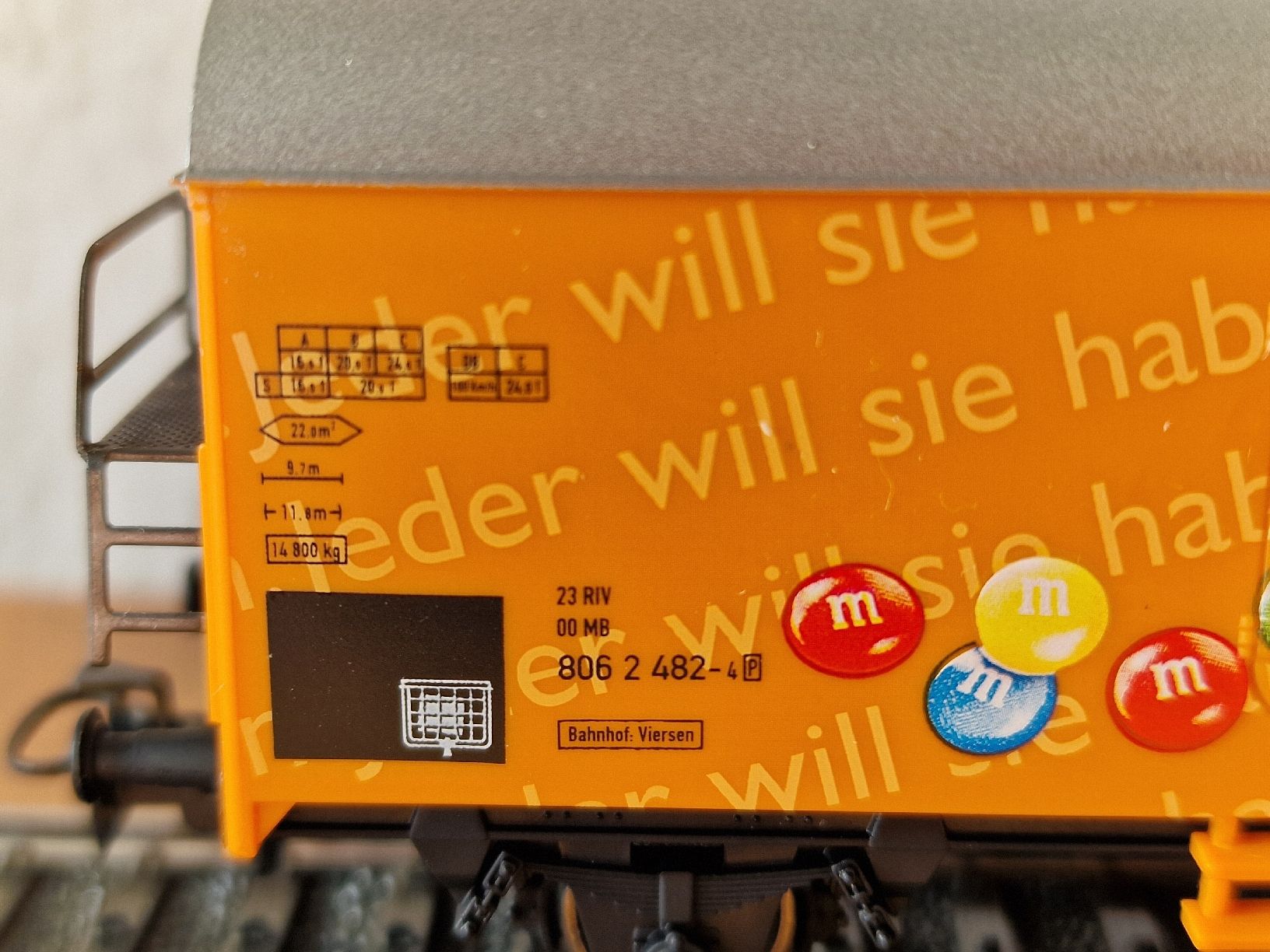 Märklin Modellini di ferrovie: Märklin M&M's Güterwagen H0 – Usato da Matten b. Interlaken venduto da lor_hr9w 3