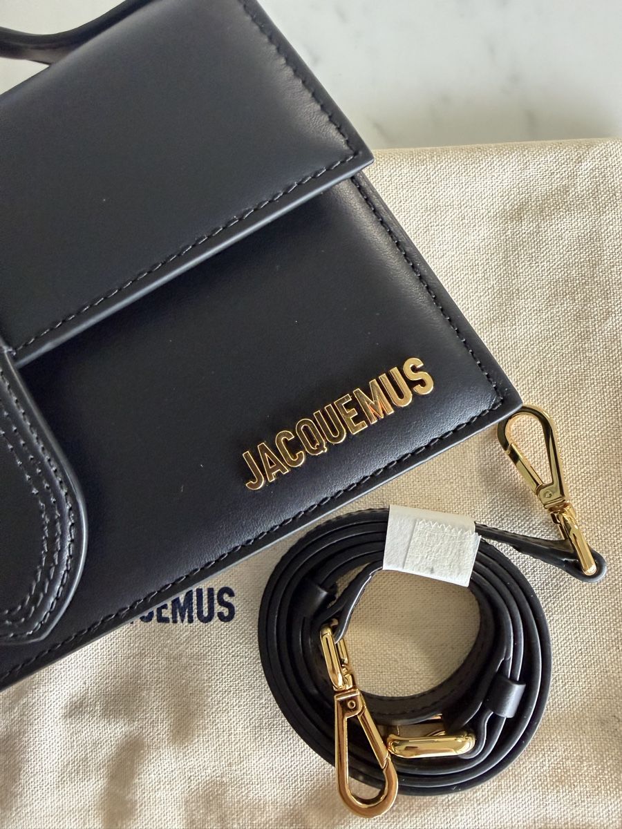 Jacquemus Borse da donna: Jacquemus Le Grand Bambino NEW – Nuovo e nell'imballaggio originale da Cademario venduto da Yleeyle 2