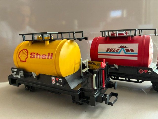 Modellini di ferrovie: 2 Playmobil Tankwagen Spur G – Usato da Obfelden venduto da Chfi70 1