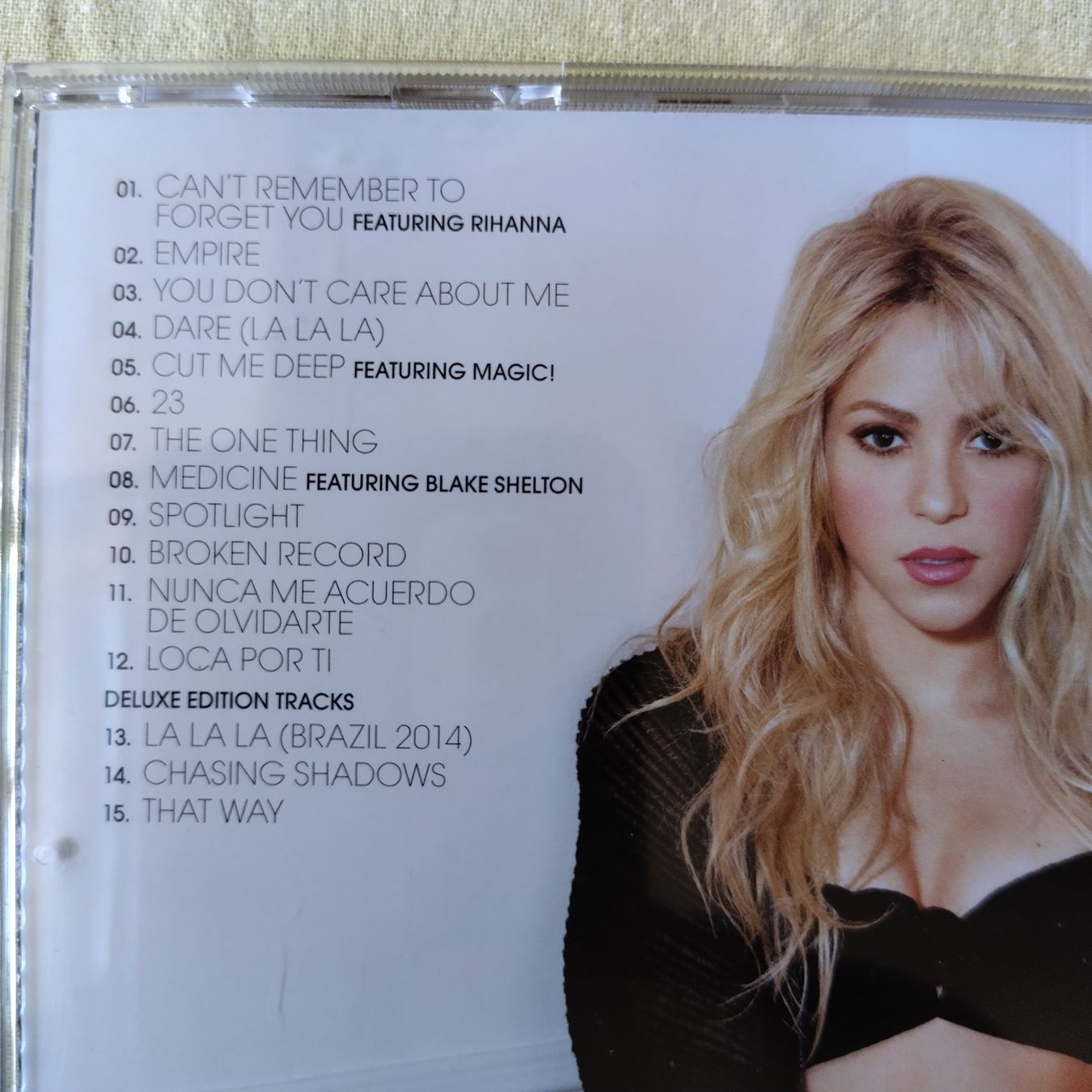CD: CD von Shakira – Usato da Buchs venduto da mdi_mpx5 3