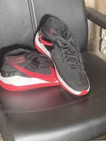 Nike Schuhe NEU GR 49