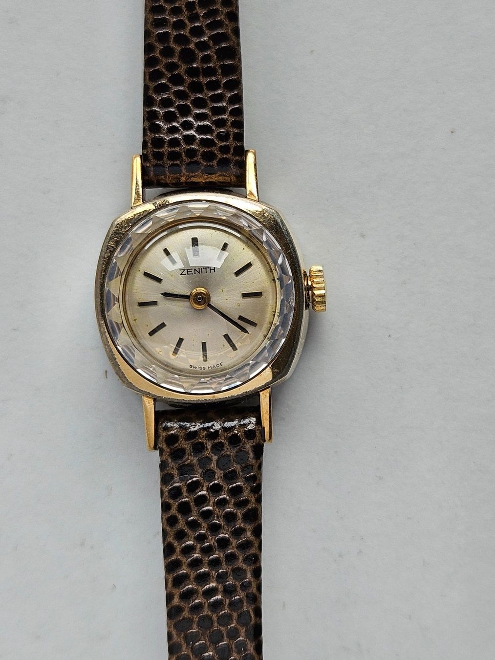Zenith Orologi: 258 Zenith Damenuhr – Usato da Berikon venduto da mmm21