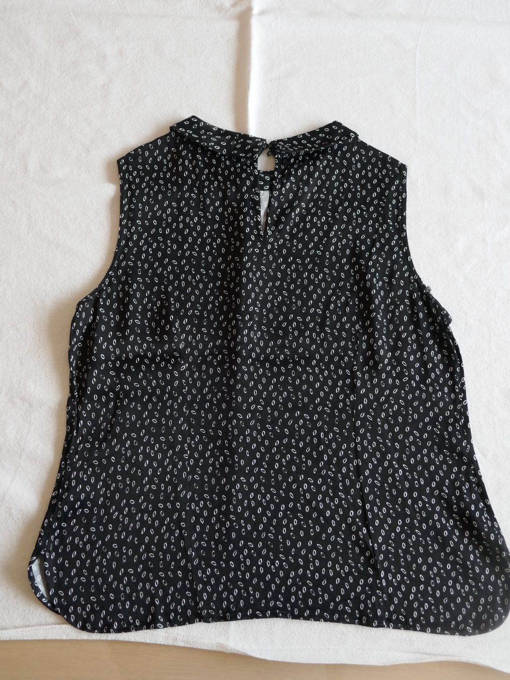 S.Oliver Camicette: FAST NEU  S.OLIVER Damenbluse  schwarz/weiss – Usato da Volketswil venduto da Cobra22 2