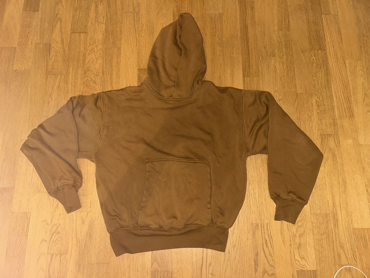 Pullover & Sweatshirts: Yeezy hoodie – Gebraucht aus Liestal von ana_h7kl