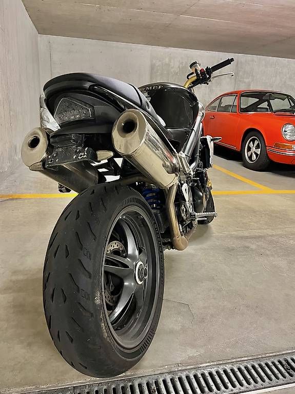 Strada: Triumph Speed Triple 1050 – Usato da Luzern venduto da auua 2