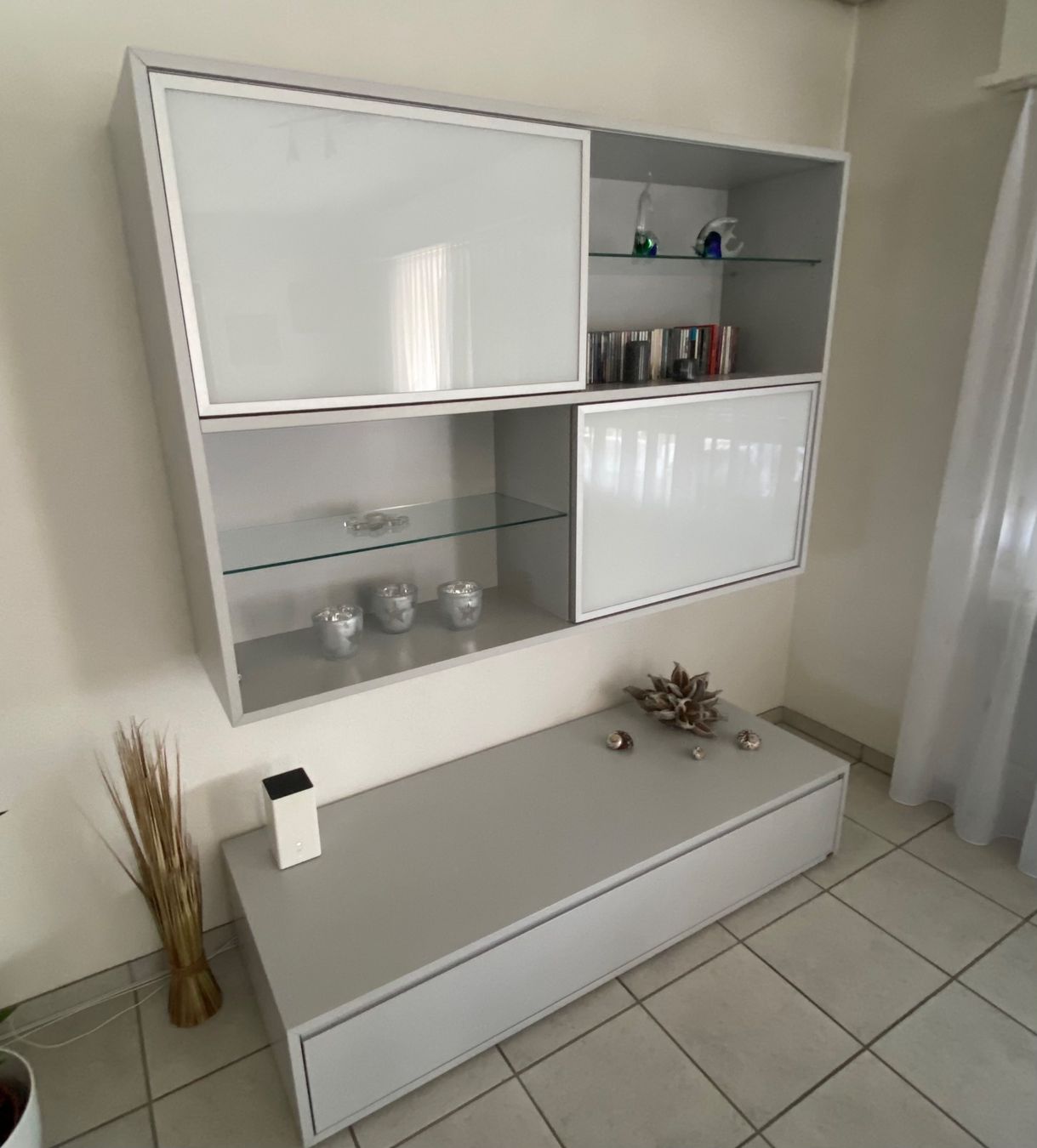 Pfister Regale: Wohnwand (Hängemöbel und Bodenmöbel) grau – Gebraucht aus Uttigen von dor_2jnw 1