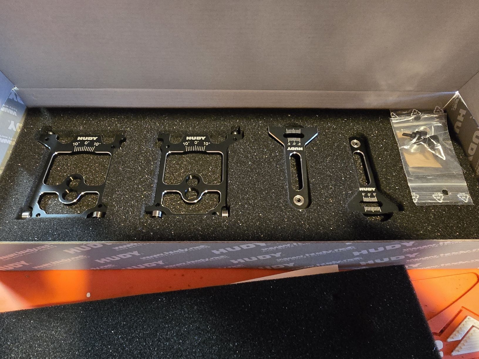 XRay Modellismo RC: XRAY X12 2023 EU SPECS XRAY inkl. Hudy Setup-System – Usato da Kirchleerau venduto da Ferrari355 6