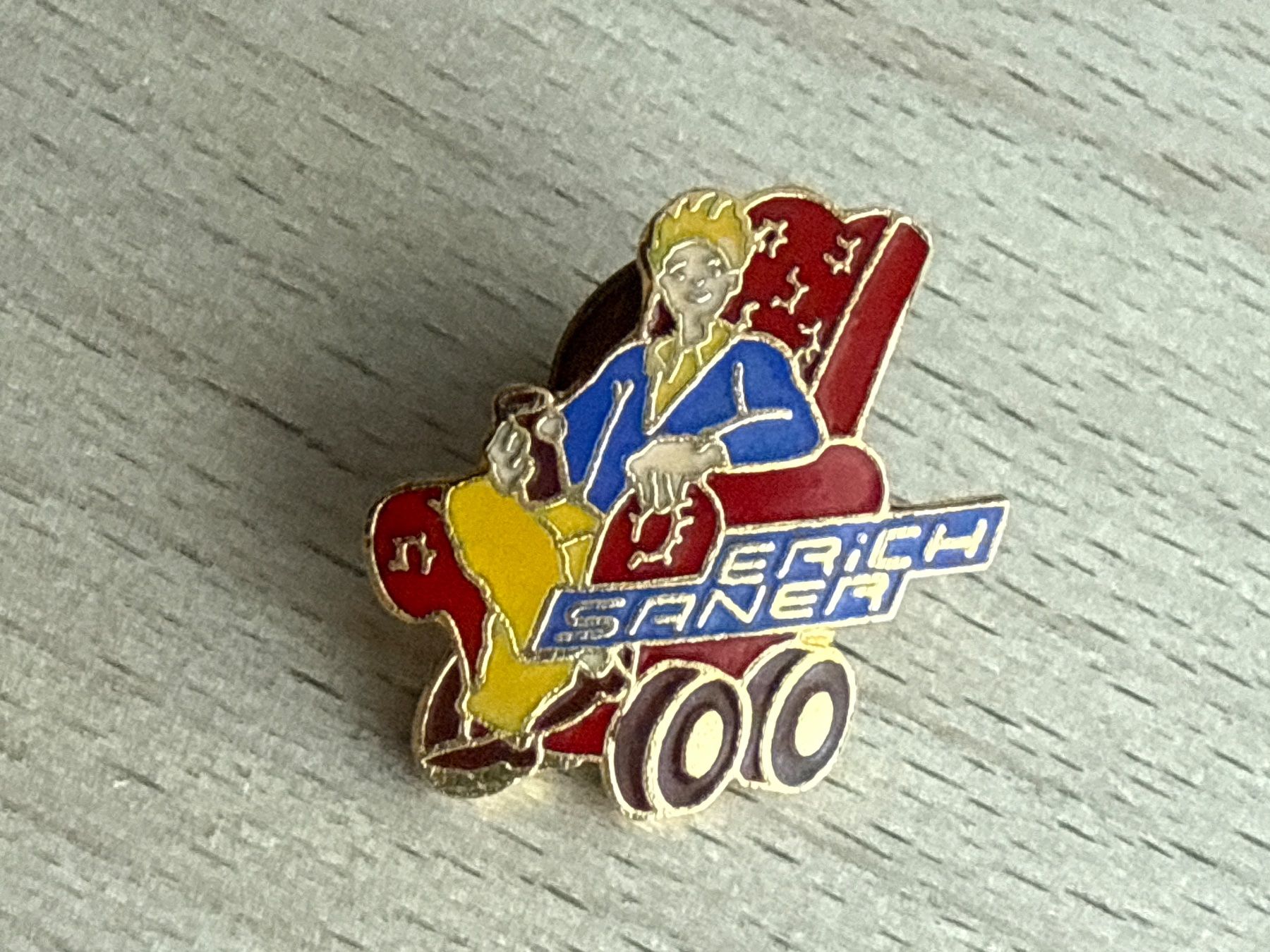 Placchette & Badge: Pun Erich Saner – Usato da Glattbrugg venduto da Schweigmatt