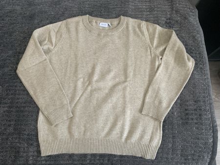 Pull-over