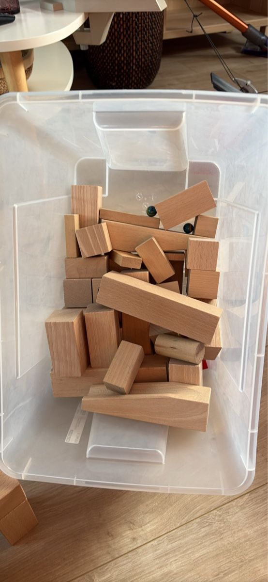 Giochi: Blocs de construction en bois et circuit de billes – Usato da Genève venduto da vqu_m2sm 1