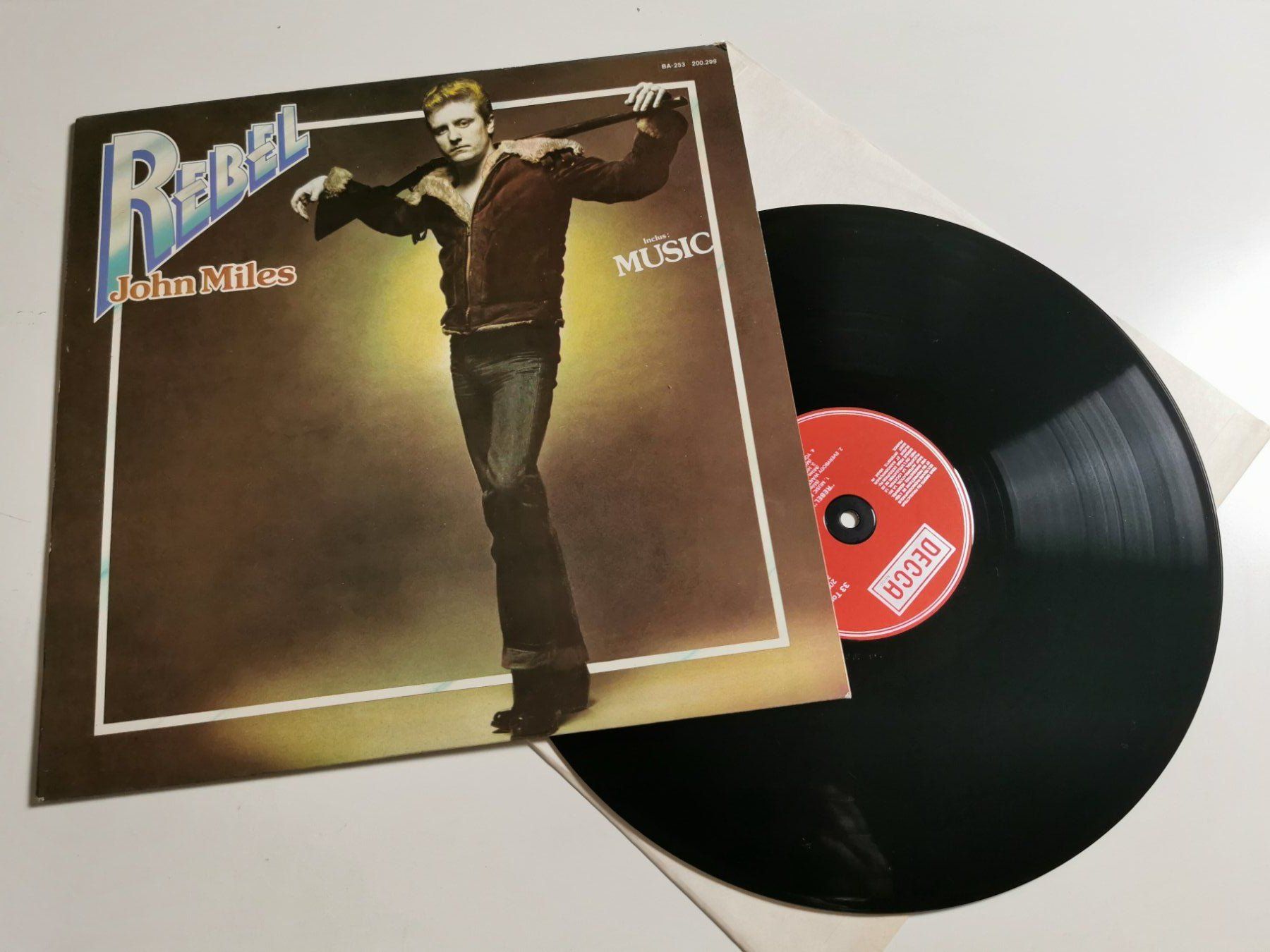 Dischi in vinile: JOHN MILES - REBEL – Usato da Grafenried venduto da House-of-Oldies