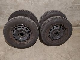 Pneu neige 195/65 R15. compatibilité en description