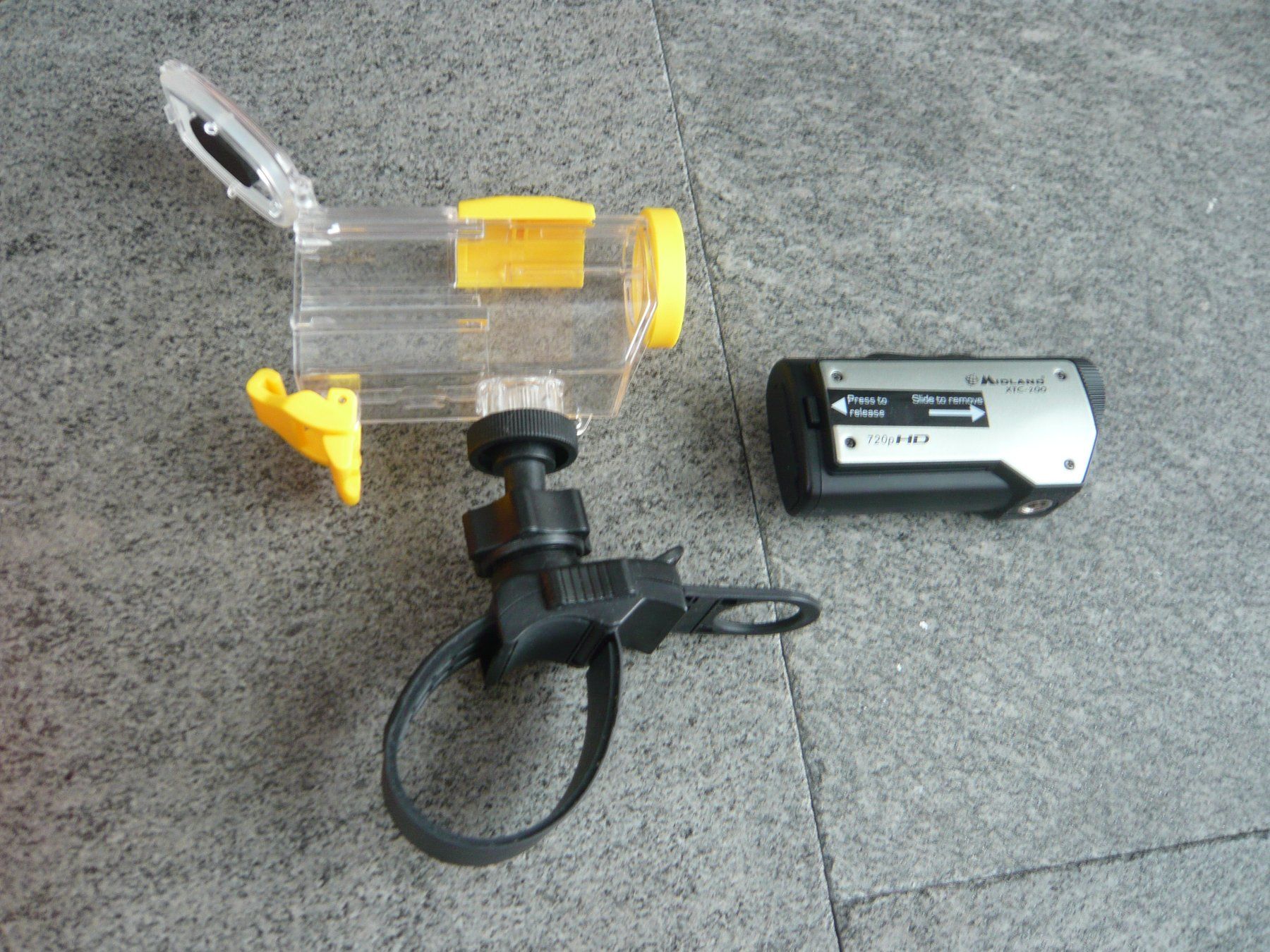 Action Cam: Midland XTC-200 Xtreme Action Kamera HD ready – Usato da Ruggell venduto da Btt 4