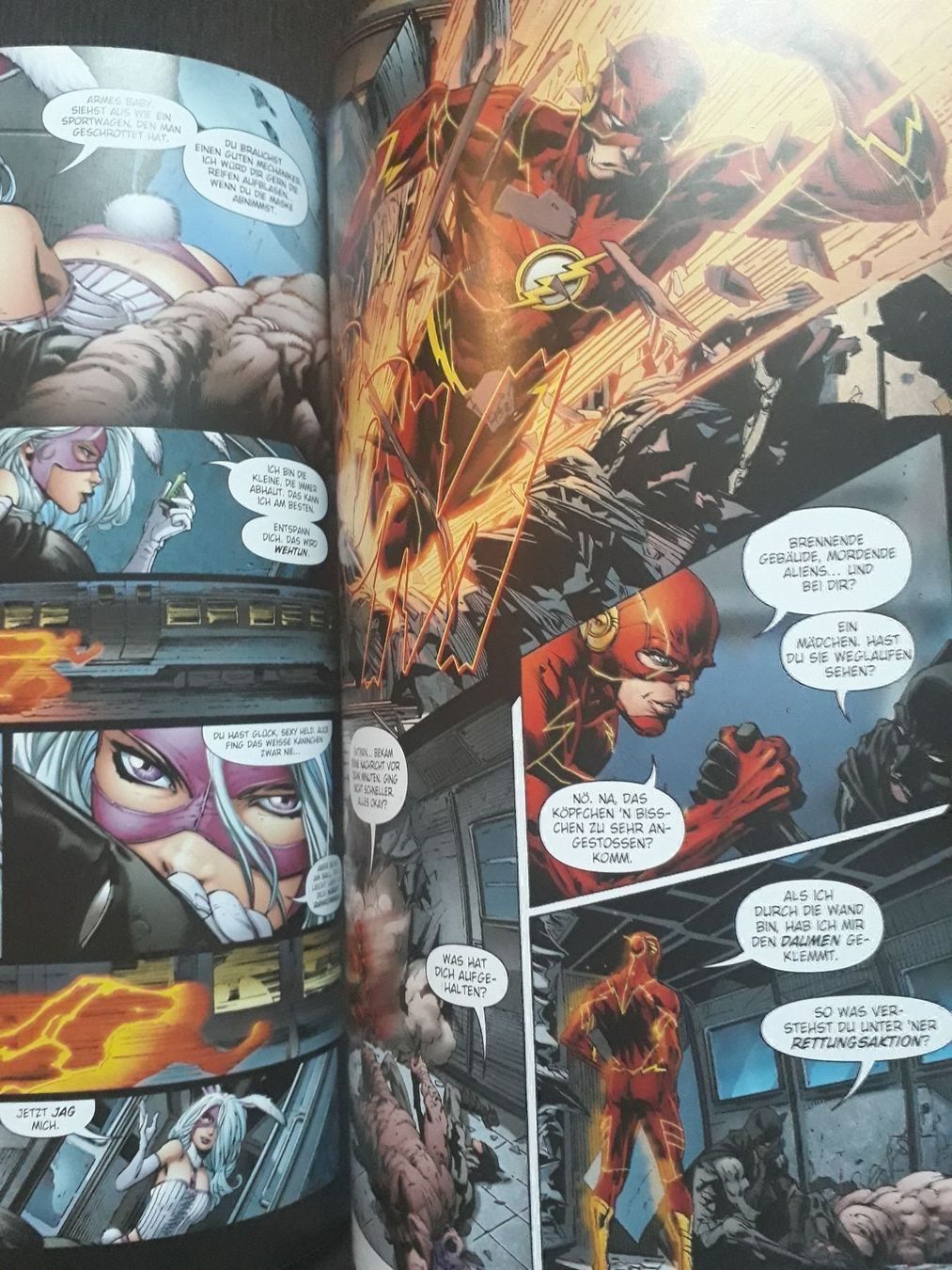 Comics: NEU BATMAN The Dark Knight Comic Band 1 – Neu (gemäss Beschreibung) aus Belp von B7L0 6