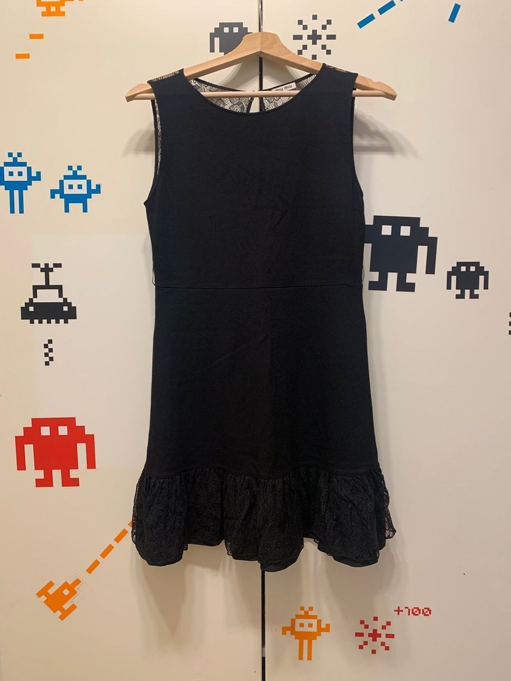 Miu Miu Vestiti: Miu Miu Kleid Gr S – Usato da Zürich venduto da MSA1980