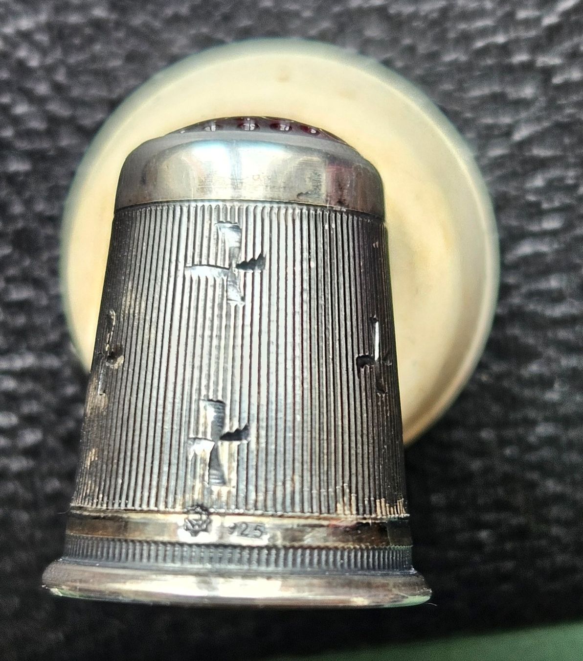 Ditali: Wunderschöner antiker 925 Silberfingerhut mit Glas – Usato da Tenniken venduto da tententen30 2