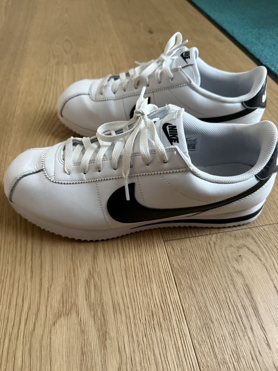 Herrenschuhe: Nike Cortez Weiss Grösse 45 – Gebraucht aus Erlinsbach von homer2478 2