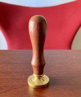 Neuer Wachssiegel-Stempel mit Rabenmotiv, schöner Holzgriff