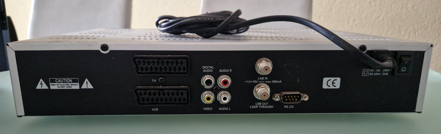 Lettore multimediale & Streamer: DV3 Digital Video Broadcasting PIXX SER45 – Usato da Stallikon venduto da Oceanblue1 1