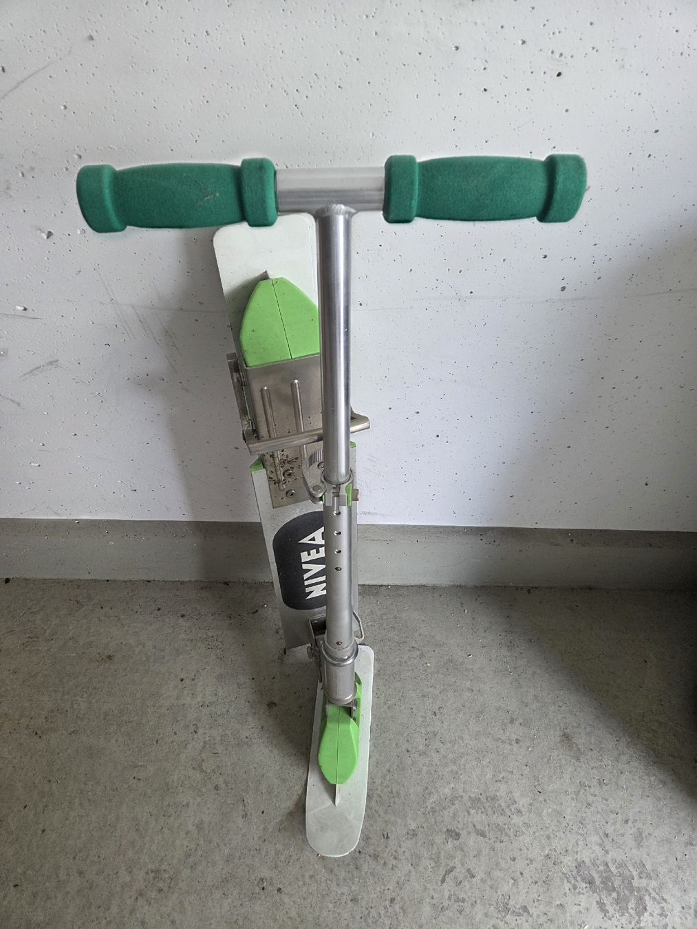 Kickboard: Kickboard mit Ski – D'occasion à Maienfeld par Andyr44