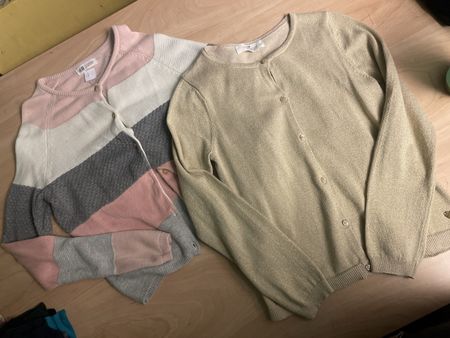 2 Feinstrick Jacken H&M Gr.134/140 neuwertig