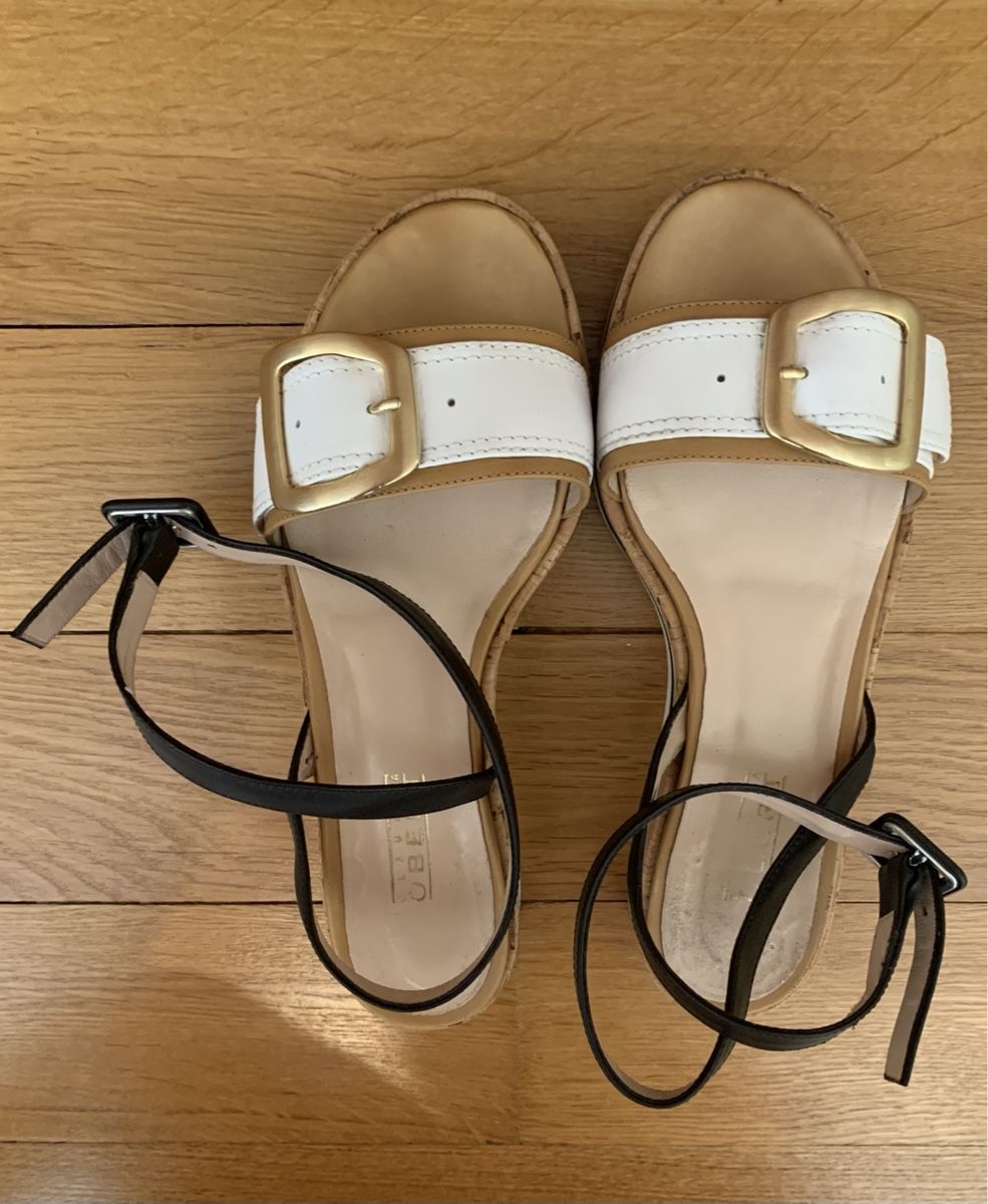 Scarpe da donna: Ledersandalen mit Plateau-Sohle, Gr. 38 – Usato da Zürich venduto da p_q7q_nichtraucher 1