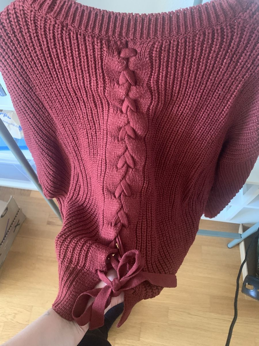Maglioni & Felpe: Pullover XL – Usato da Basel venduto da ari_xy65 1