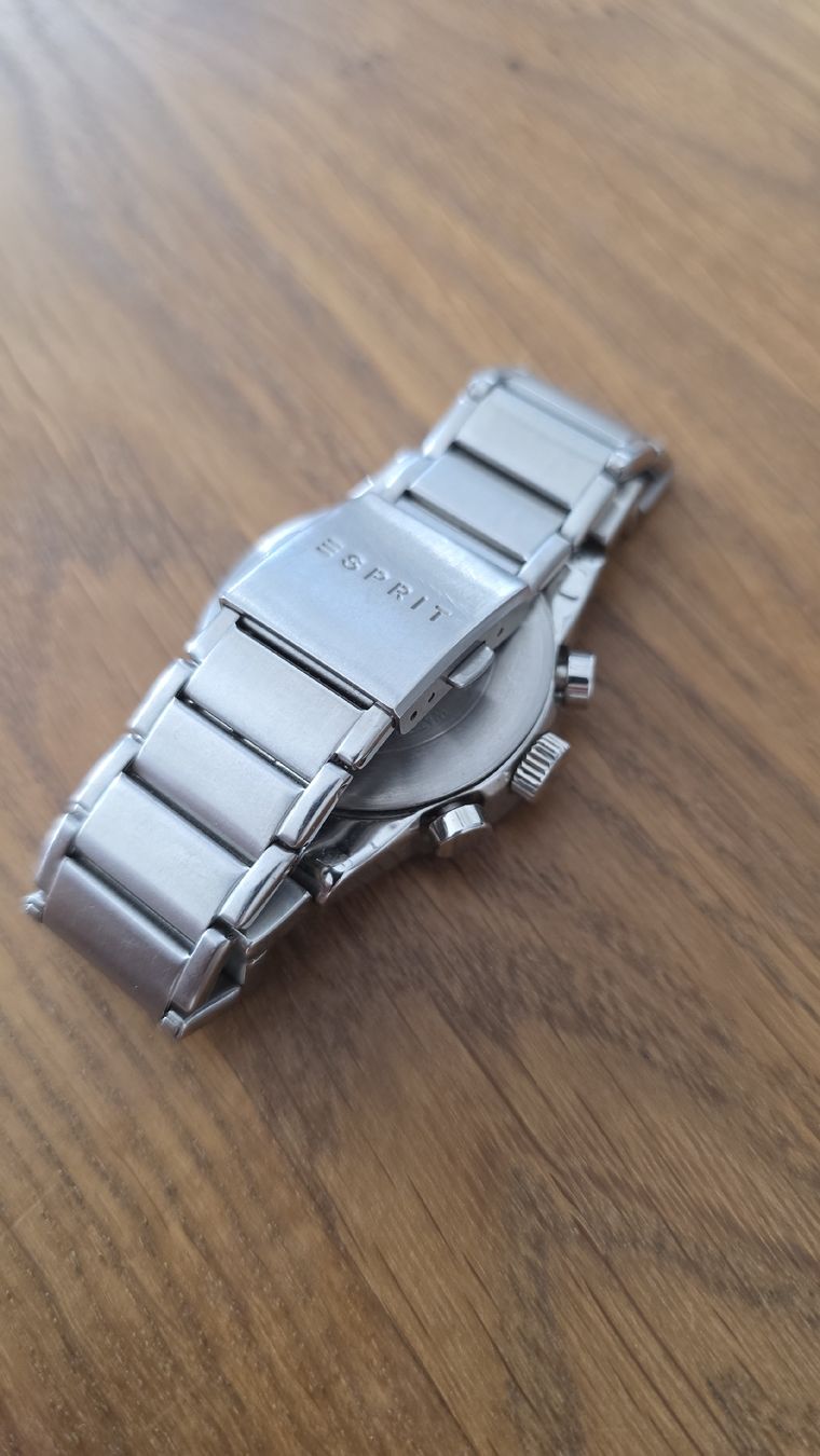 Esprit Uhren: Esprit Armbanduhr – Defekt aus Wauwil von Swisslu 2