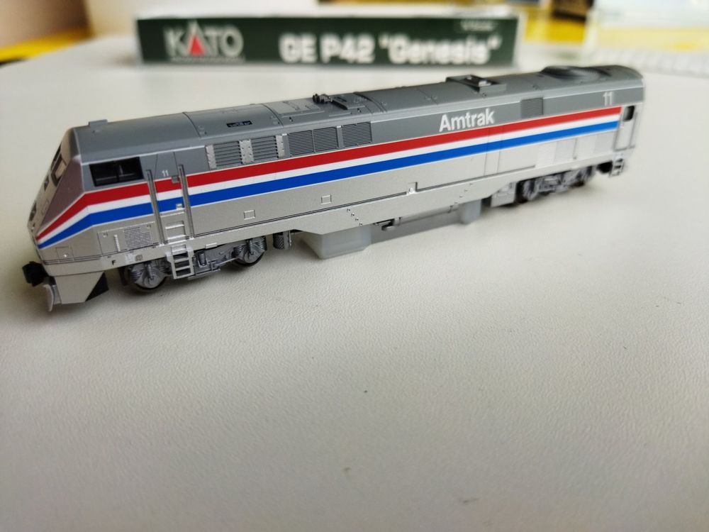 US-Diesellok P42 "Genesis" von Amtrak von Kato N | Kaufen auf Ricardo