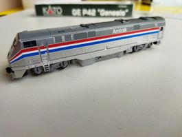 US-Diesellok P42 "Genesis" von Amtrak von Kato N, Fabrikneu