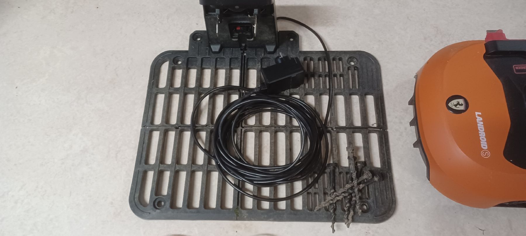 Worx Tagliaerba: Worx Landroid S300 – Usato da Seon venduto da 9Darter 1