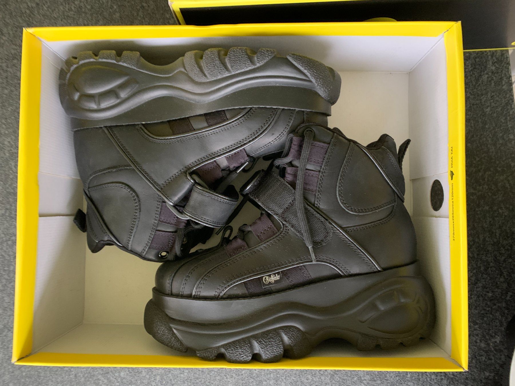 Damenschuhe: Buffalo Schuhe Gr. 38, neu  ***SCHNÄPPCHEN*** – Neu (gemäss Beschreibung) aus Waldkirch von kanada015