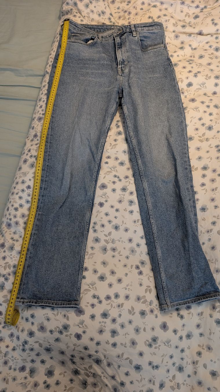 Cos Jeans: Jeans COS – Usato da La Conversion venduto da deborah22