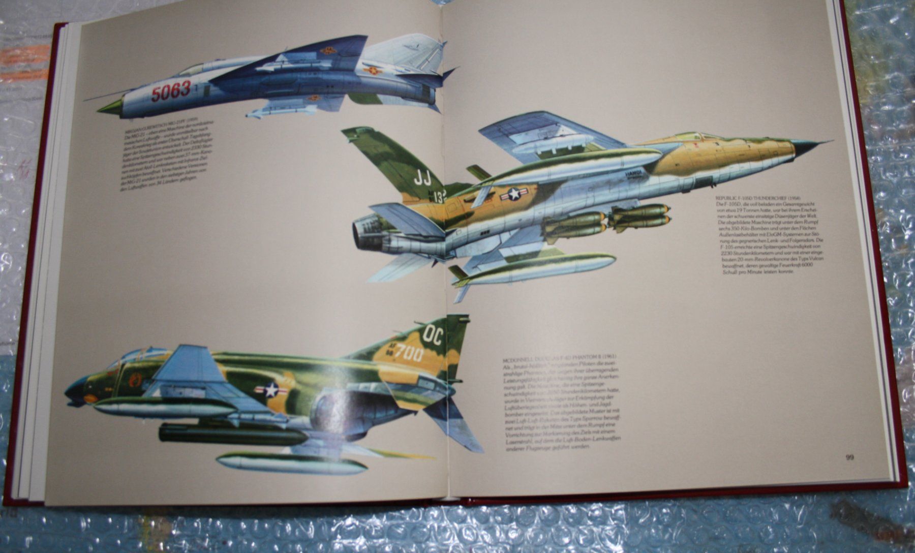 Libri: Buch  " Düsenjäger und Bomber " – Nuovo (secondo la descrizione) da Worben venduto da Jetstream7 2