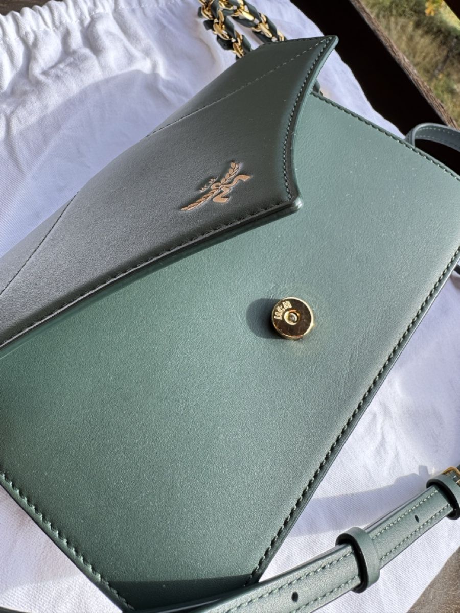 Mcm Borse: MCM Shoulder Bag Green Gold Hardware – Nuovo (secondo la descrizione) da Sion venduto da sof_97f5 4