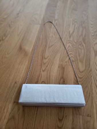 Handtasche stabil Case silber mit Kette und Fach