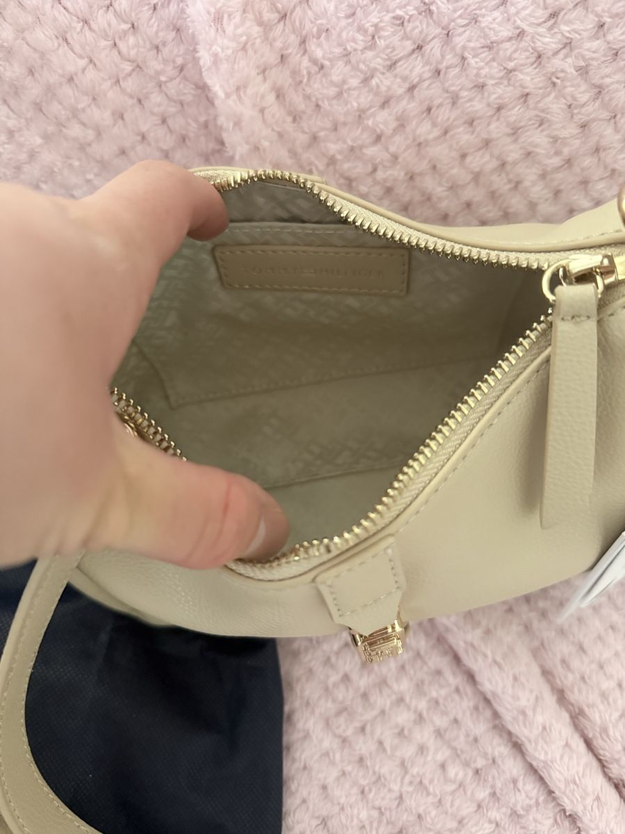 Borse da donna: Tommy Hilfiger Tasche – Nuovo e nell'imballaggio originale da Adliswil venduto da jasmine.k.m 2