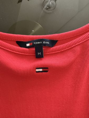 Kleid Tommy Hilfiger rot Grösse M , Top zustand