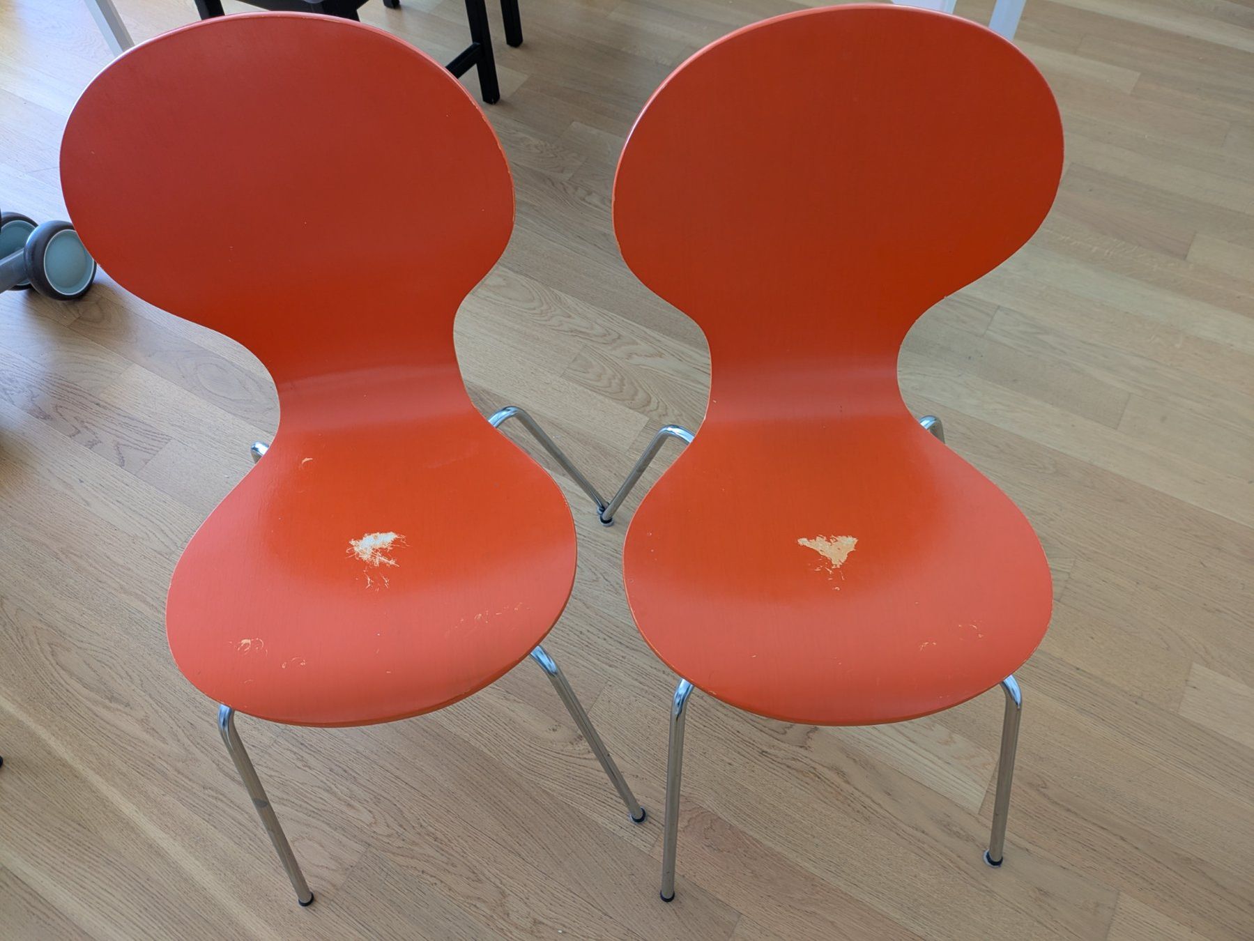 Chaises: Stühlen orange – D'occasion à Goldau par cis_q5zg