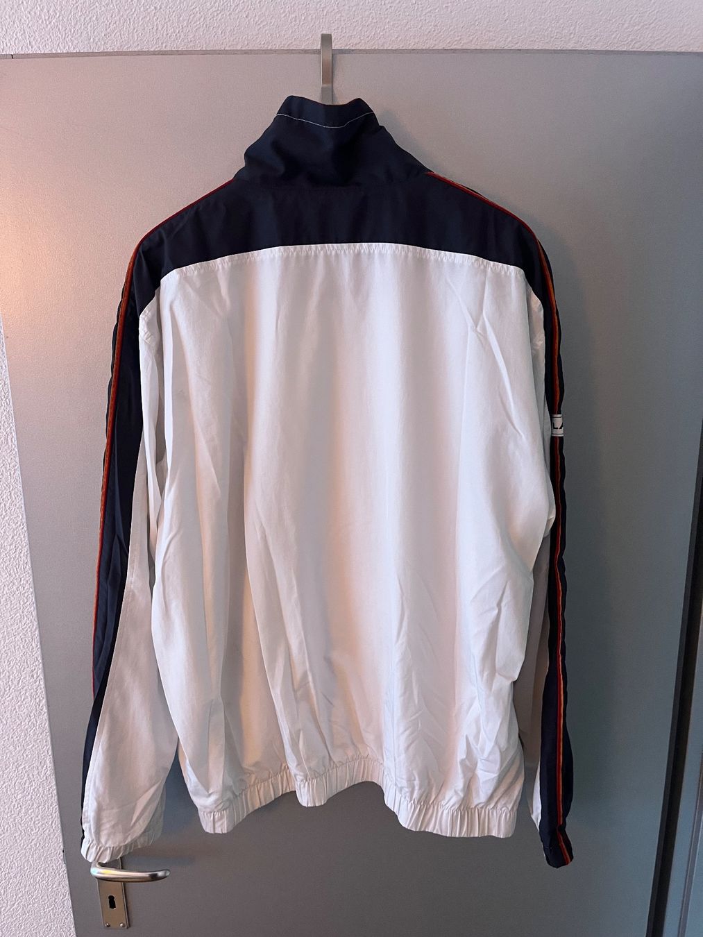 Giacche: Lacoste Trainingsjacke Weiss – Usato da Bern venduto da leokislig 1