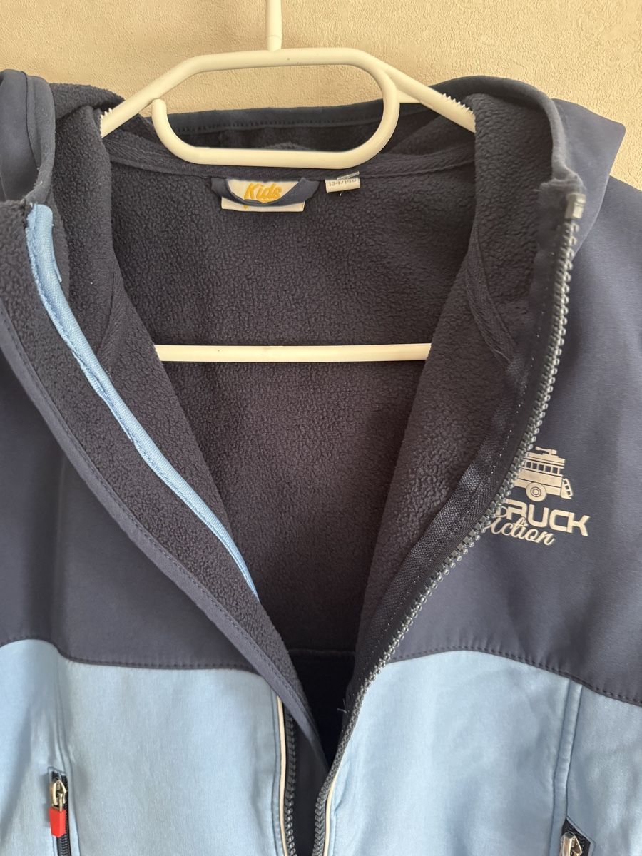 Giacche & Cappotti: Kinder Softshell Jacke Gr. 134/140 – Nuovo (secondo la descrizione) da Flumenthal venduto da Krajan 2