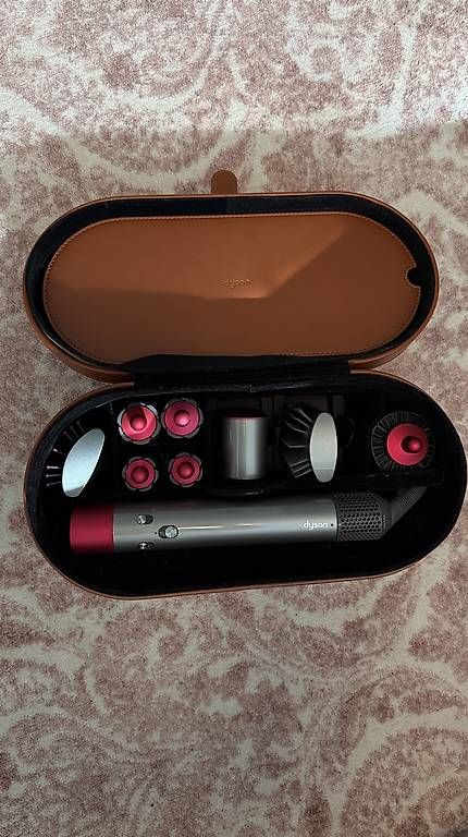 Sèche-cheveux: Dyson Airwrap Complete Styler  Top Zustand – D'occasion à Zug par sde_y6z9 3