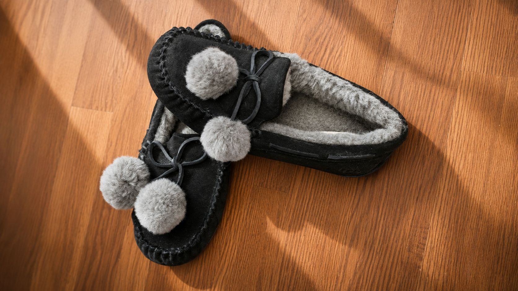 Ugg Scarpe da donna: UGG-Hausschuhe Grösse 39 – Nuovo (secondo la descrizione) da Meggen venduto da Scollection