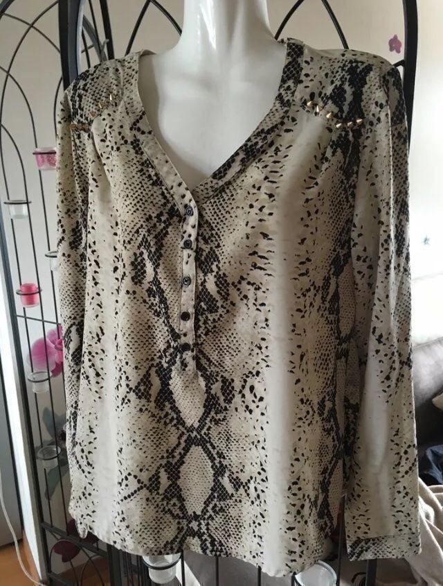 Tuniken: Blouse haut serpent picots  python M – Gebraucht aus Genève von Libellule477