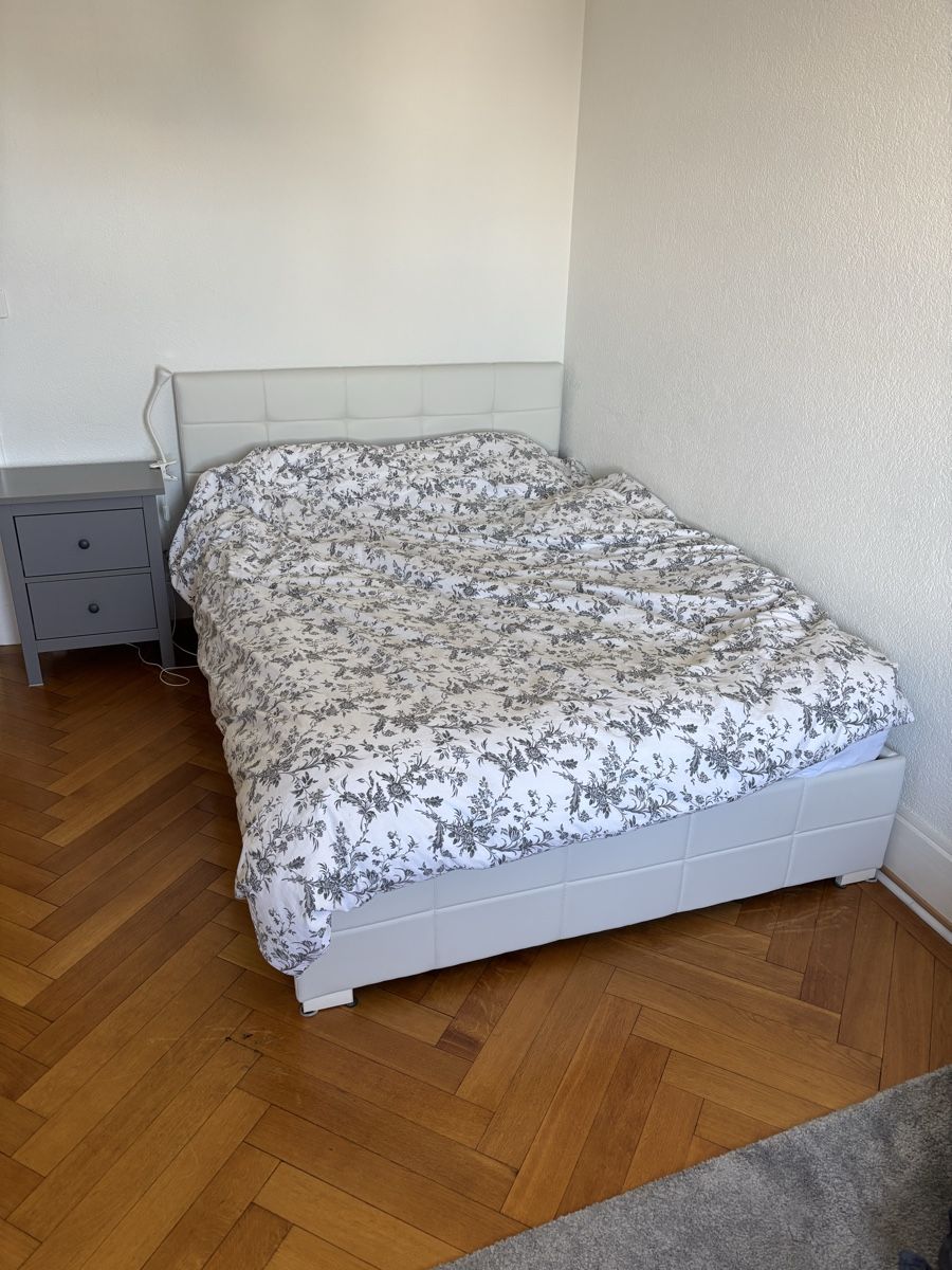 Lits: Lit queen size blanc avec rangement – Neuf (Voir description) à Lausanne par Hightech78