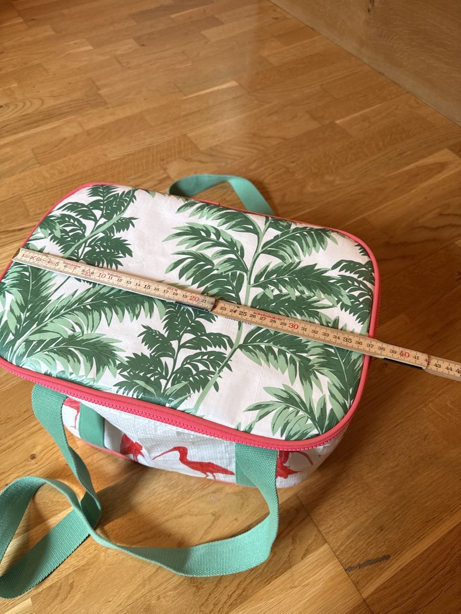 Ikea Frigoriferi & Refrigeratori: Kühltasche mit Flamingo & Palmenmuster – Usato da Ottikon venduto da Domito 2