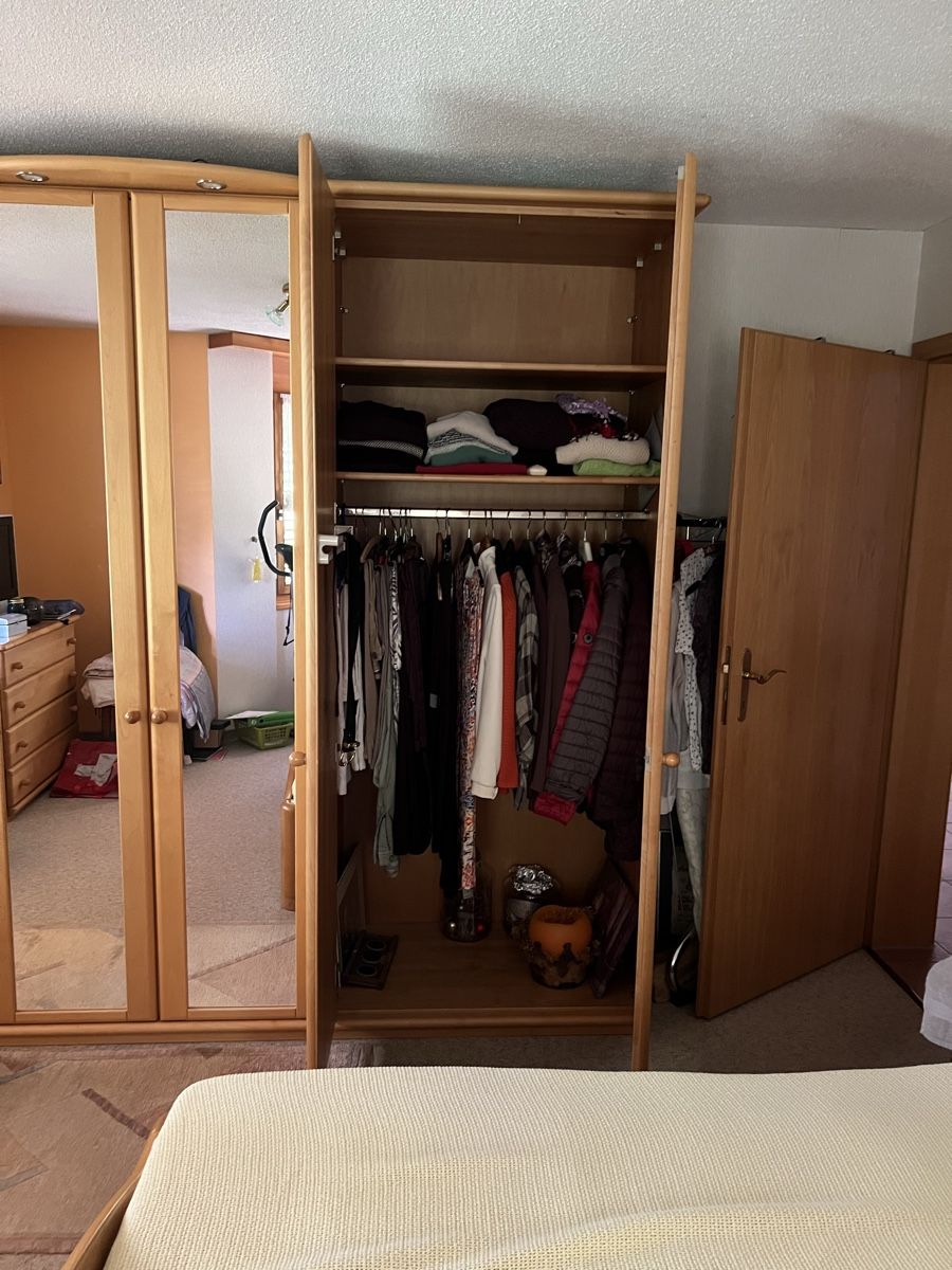 Armadi: Kleiderschrank aus Erlenholz  – Usato da Stachen venduto da hun_x7xb 1