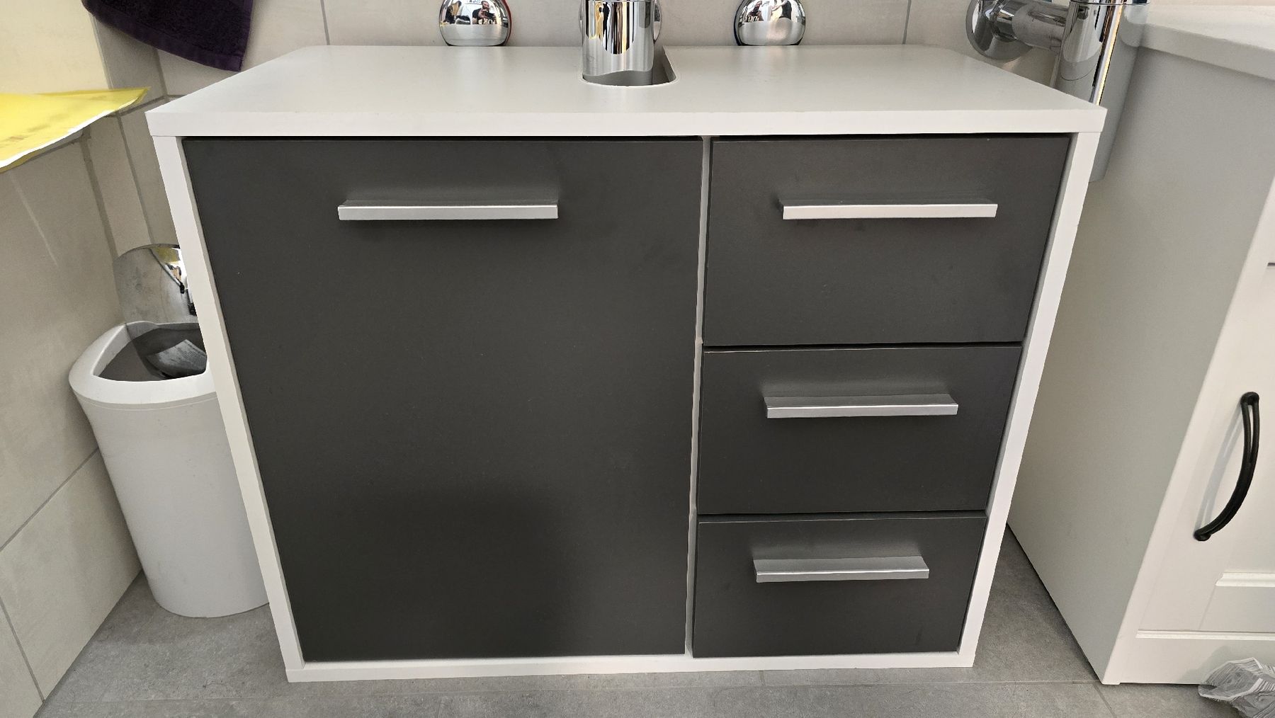 Mobili per bagno: Gebrauchter Waschtischunterschrank, Badezimmermöbel, Top! – Nuovo (secondo la descrizione) da Weissbad venduto da Mc_Red
